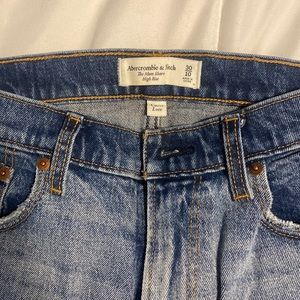 The Mom High Short High Rise Curve Love